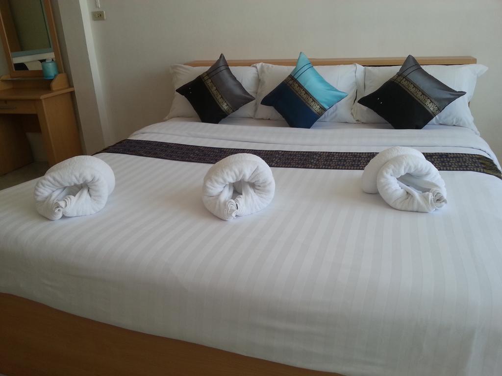 Chaam Guesthouse Cha-Am Ngoại thất bức ảnh