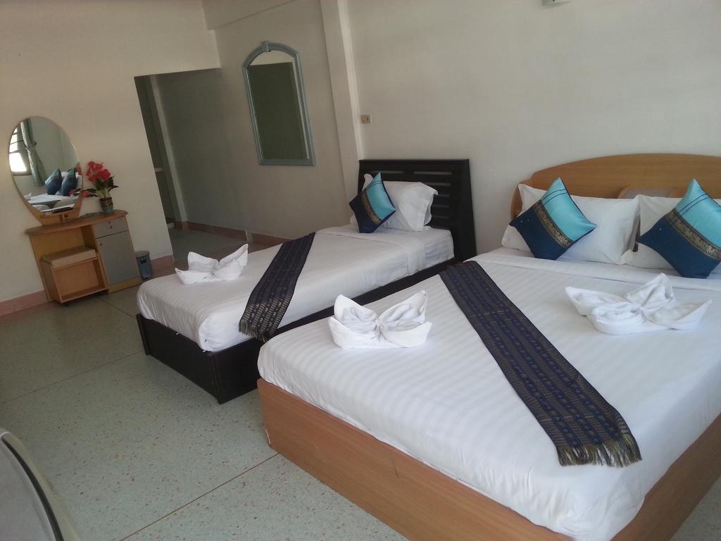 Chaam Guesthouse Cha-Am Ngoại thất bức ảnh