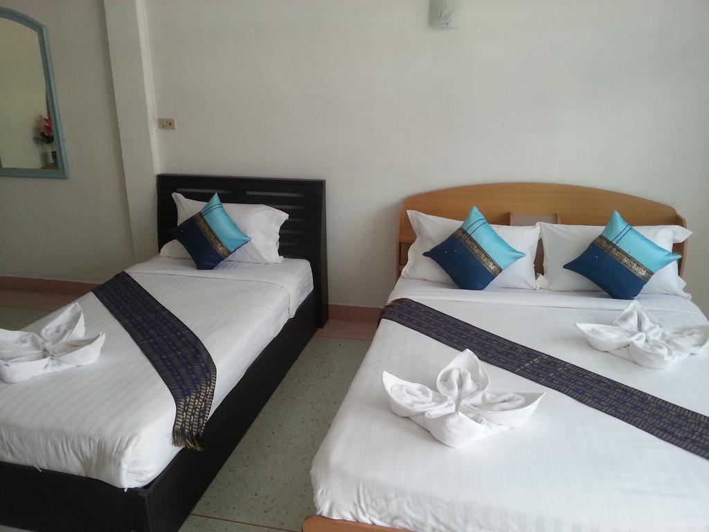 Chaam Guesthouse Cha-Am Ngoại thất bức ảnh