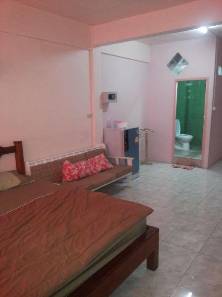 Chaam Guesthouse Cha-Am Ngoại thất bức ảnh