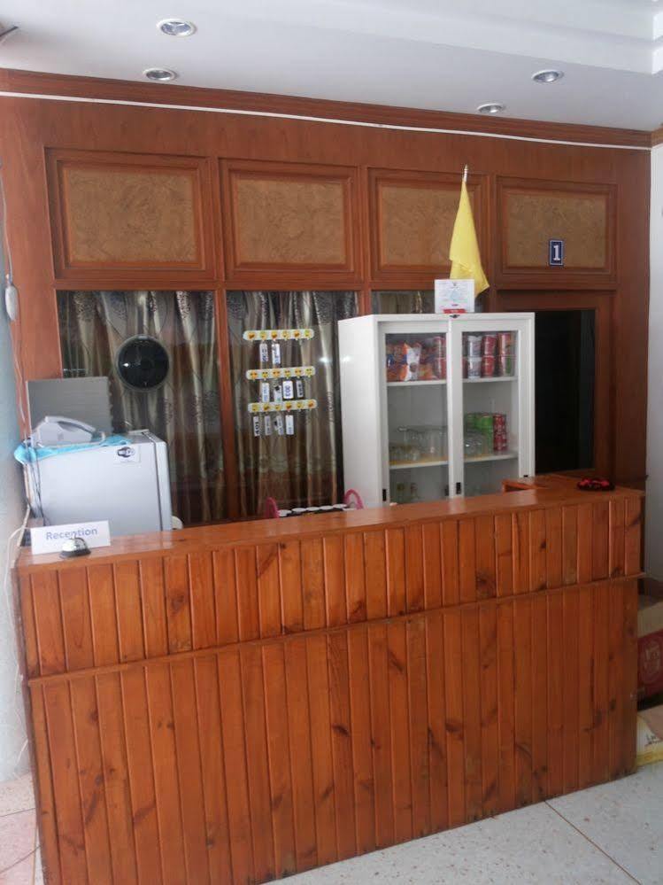 Chaam Guesthouse Cha-Am Ngoại thất bức ảnh